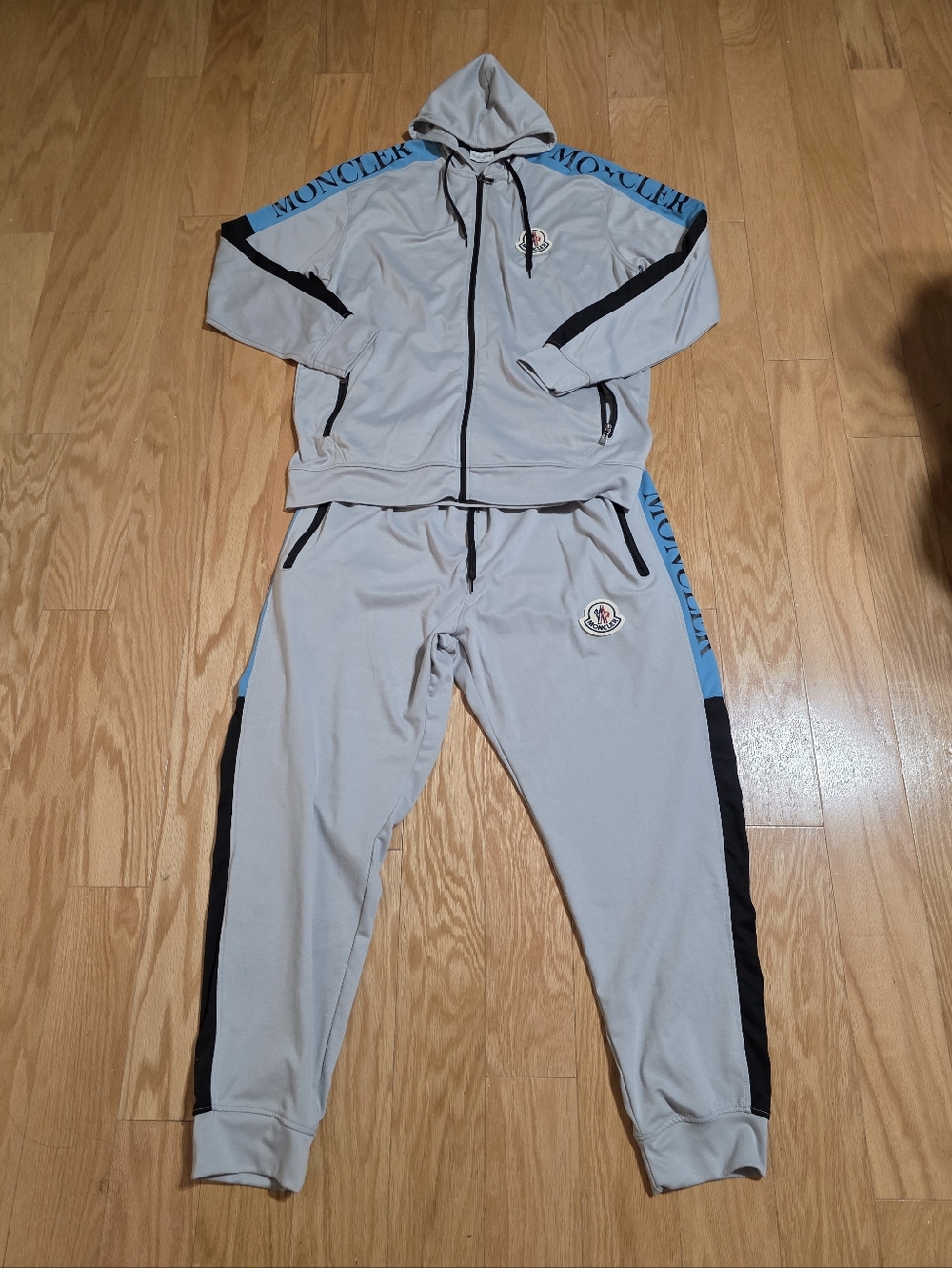 Moncler Light Gray & Blue Zip Hoodie Jacket & Joggers Set Men's Size XL